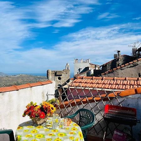 Ca' De Raffe' Apartment Lingueglietta ภายนอก รูปภาพ