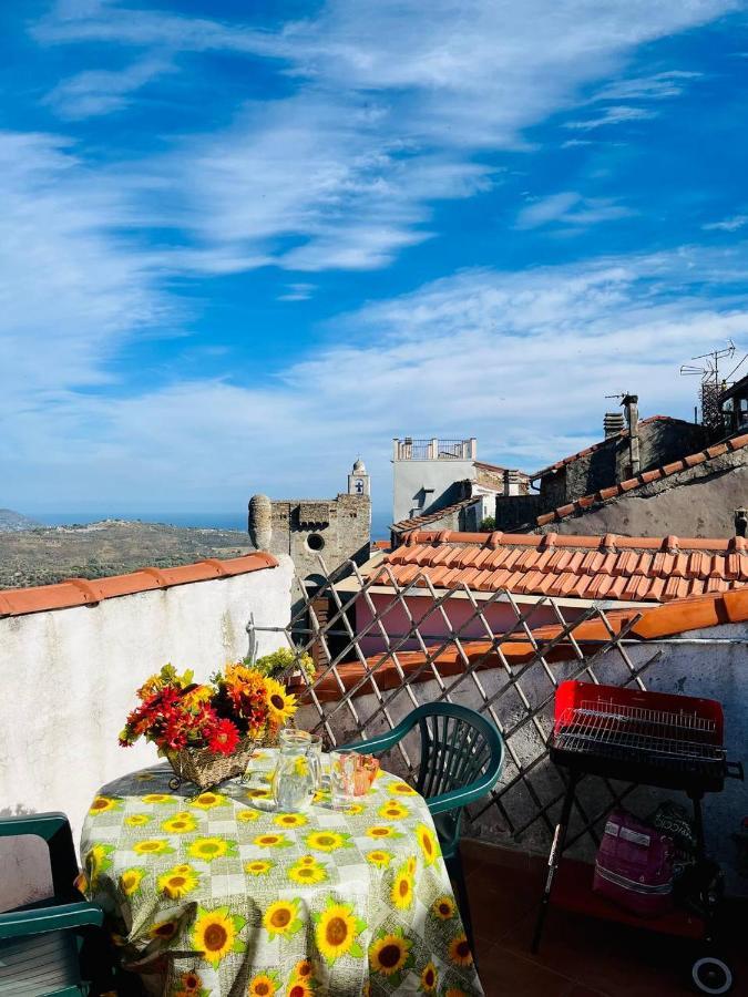 Ca' De Raffe' Apartment Lingueglietta ภายนอก รูปภาพ