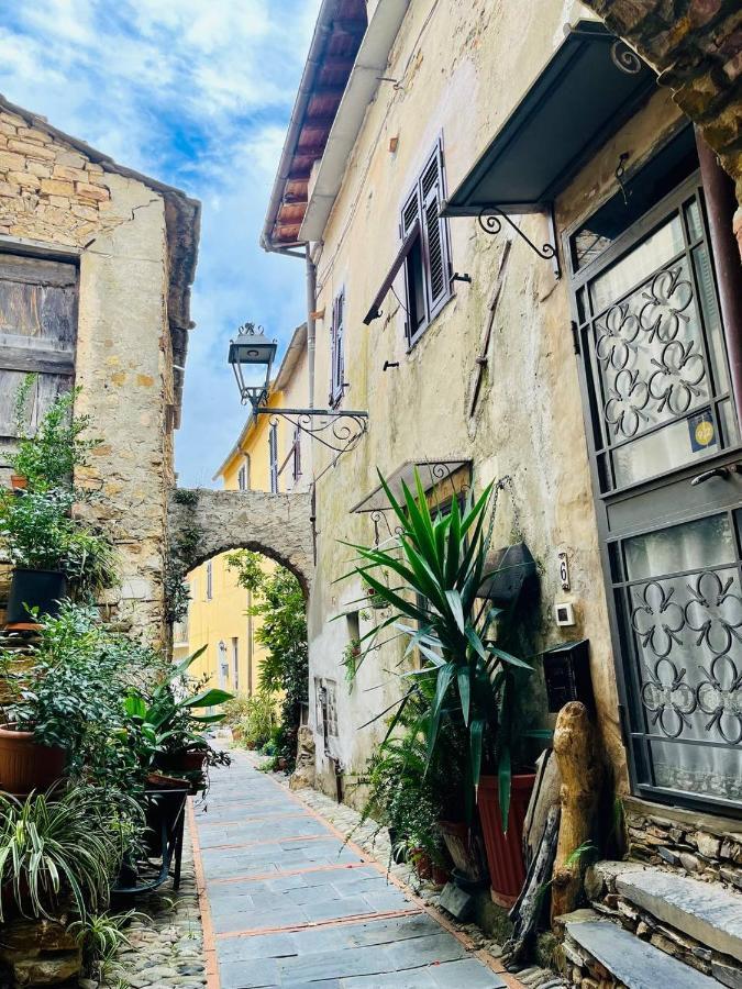 Ca' De Raffe' Apartment Lingueglietta ภายนอก รูปภาพ